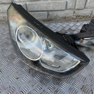 Lampa przednia prawa kompletna Hyundai ix35 2013r UK