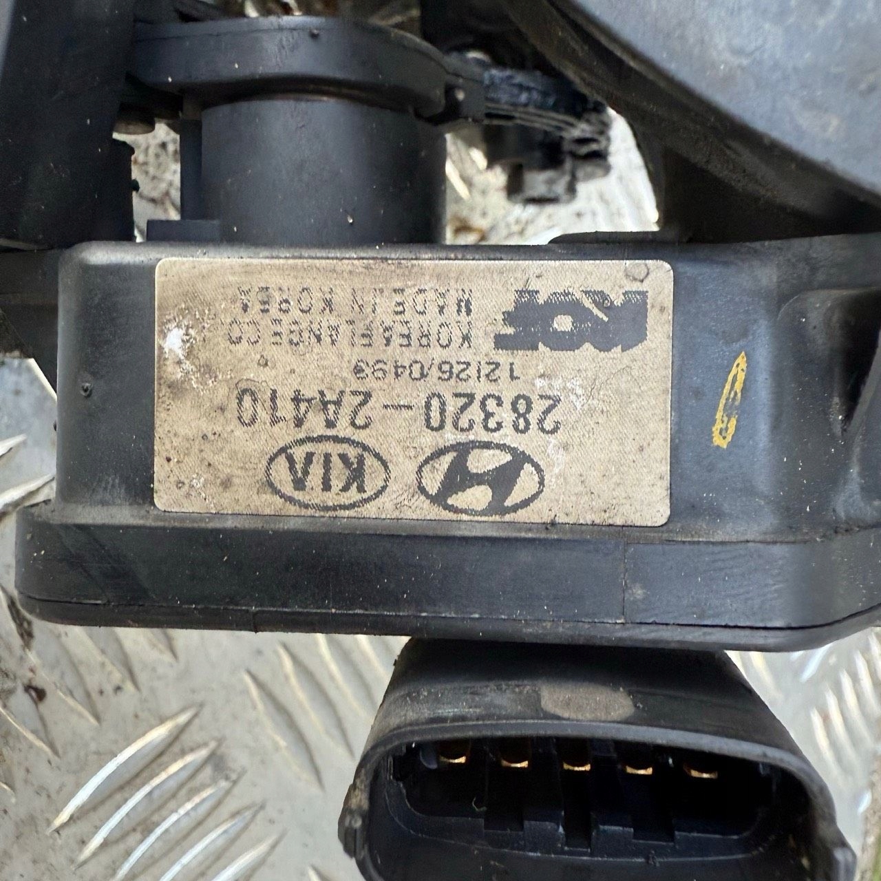 Kolektor ssący kpl zawór kolektora ssącego Hyundai ix35 2013 1.7 CRDI - obrazek 5