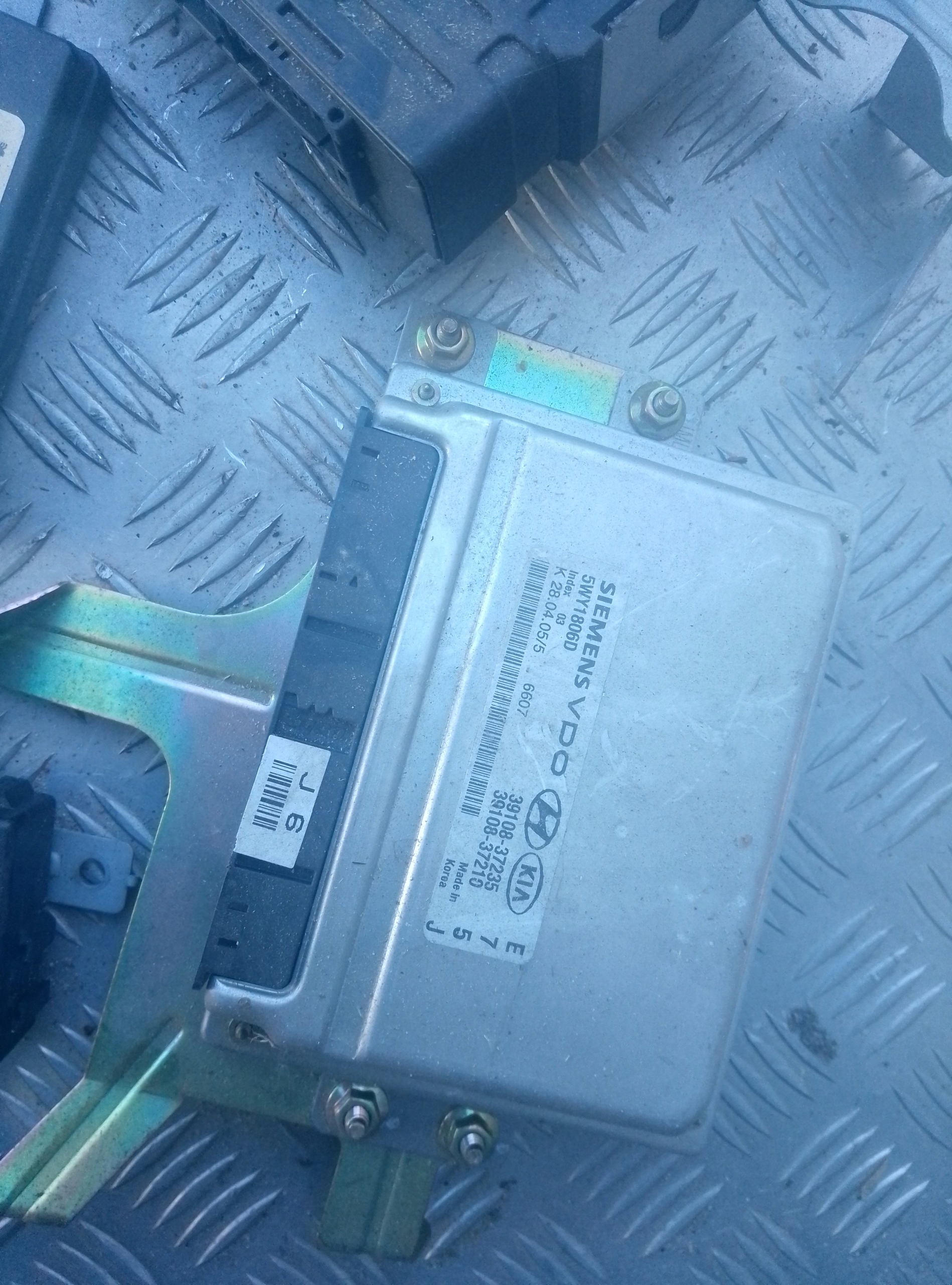ZESTAW STARTOWY KOMPUTER ECU HYUNDAI TUCSON 2.7 V6 39108-37265 5WY1806D - obrazek 2