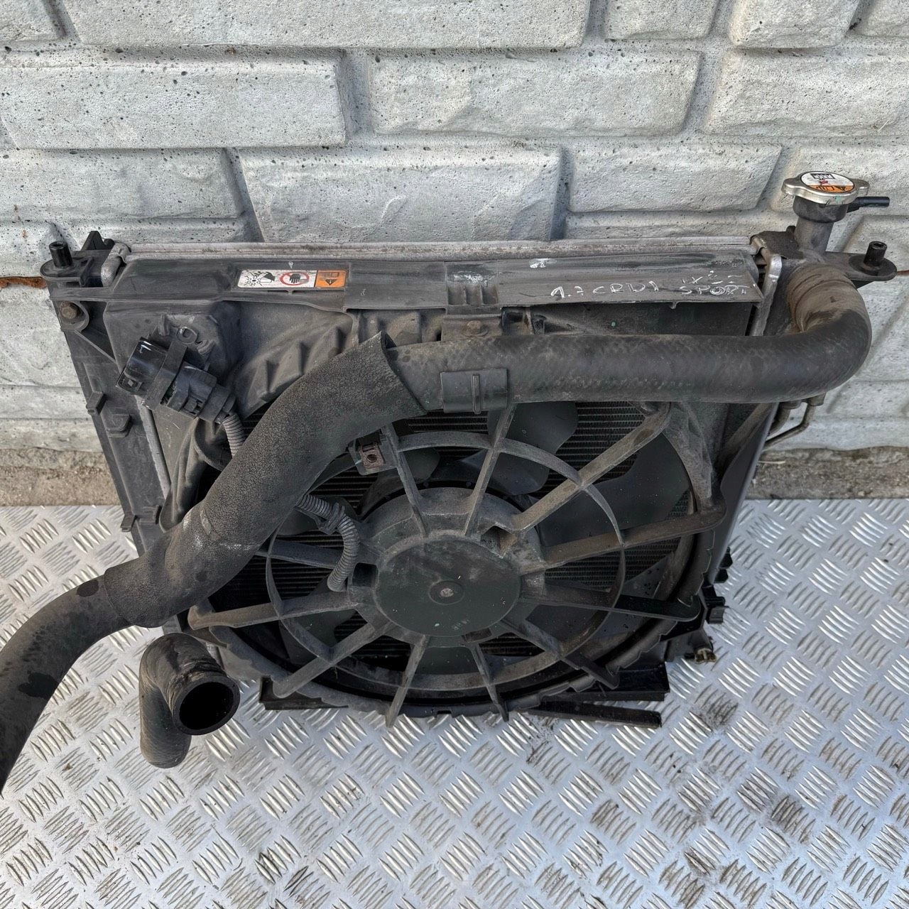 Chłodnica Wentylator Komplet Klima Hyundai ix35 1.7 CRDI 2013r - obrazek 11