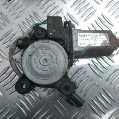 Hyundai Santa Fe 2002 Przód strona prawa silnik silniczek szyby 9882026200