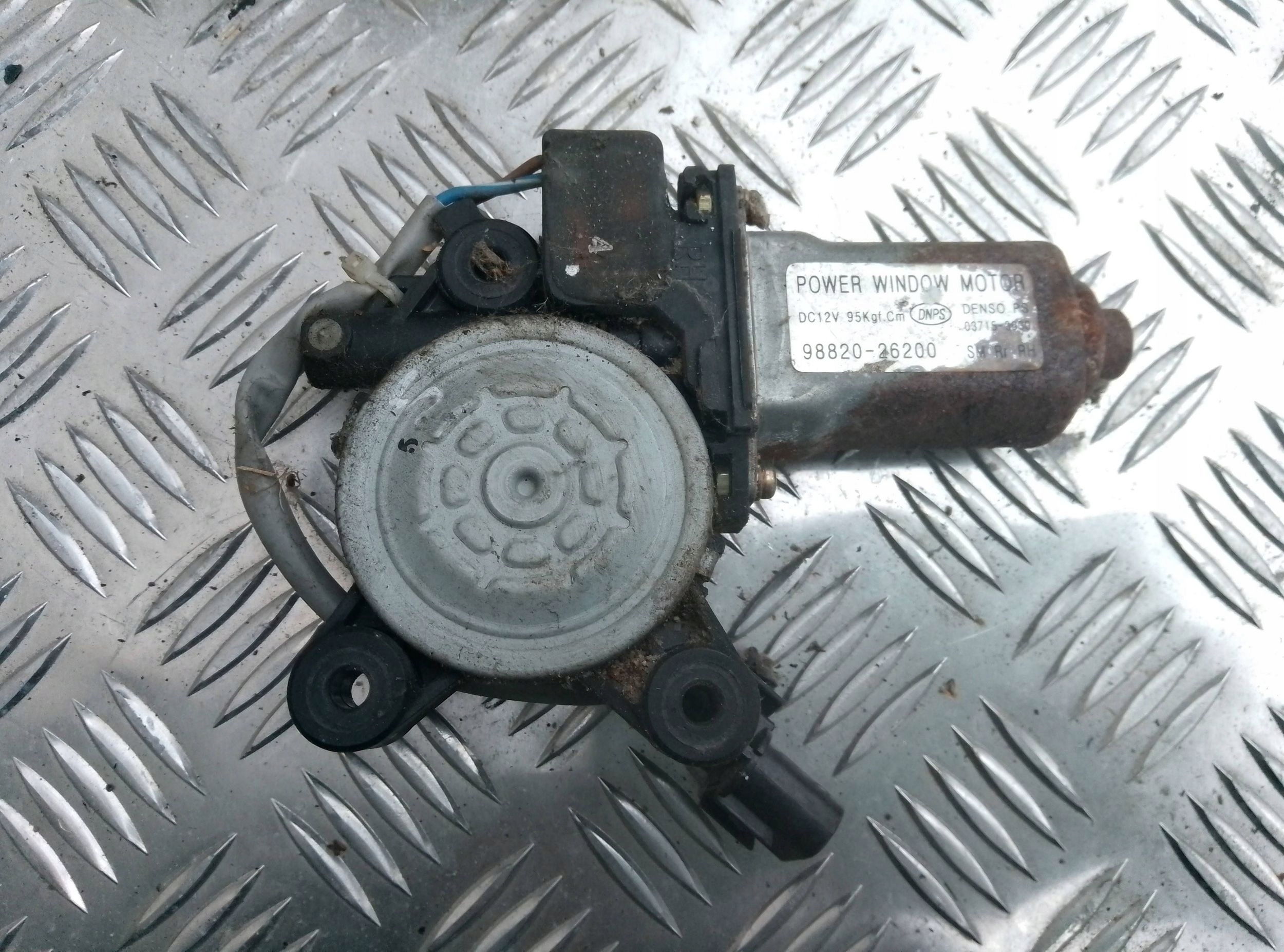 Hyundai Santa Fe 2002 Przód strona prawa silnik silniczek szyby 9882026200